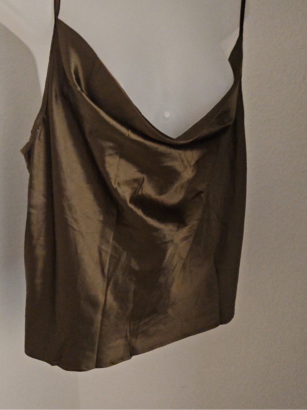 Simplee Apparel satin cowl neck camisole top in a bronze brown hue. Size xl